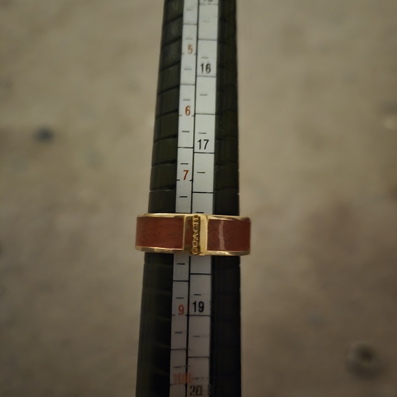 Coach Ring - Picture 2 of 4